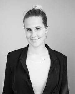 Katrine-Svart-hvitt-komprimert-1